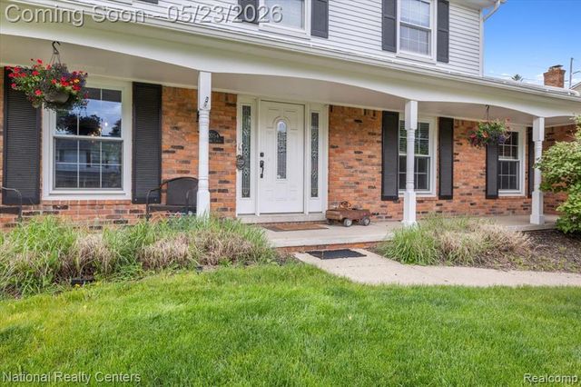 42054 Baintree Circle, Northville, MI 48168