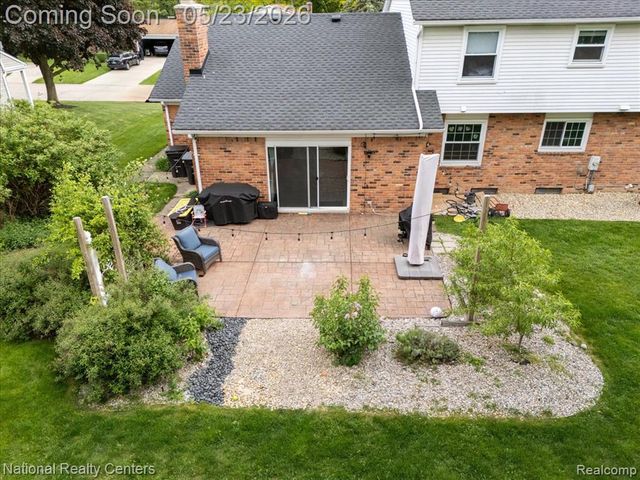 42054 Baintree Circle, Northville, MI 48168