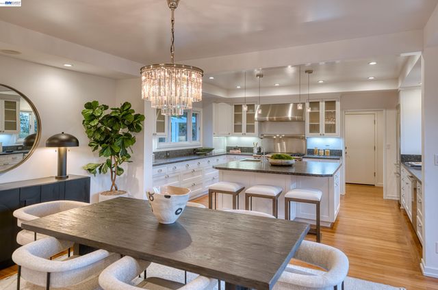 140 Sheridan Way, Woodside, CA 94062