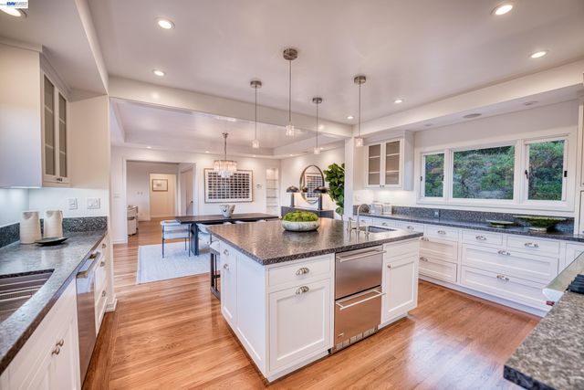 140 Sheridan Way, Woodside, CA 94062