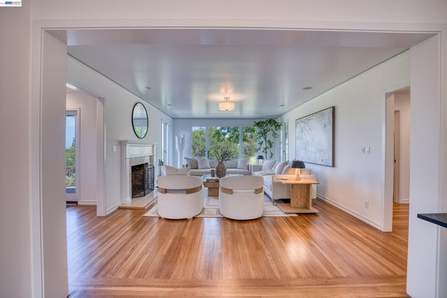140 Sheridan Way, Woodside, CA 94062