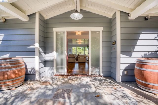 140 Sheridan Way, Woodside, CA 94062