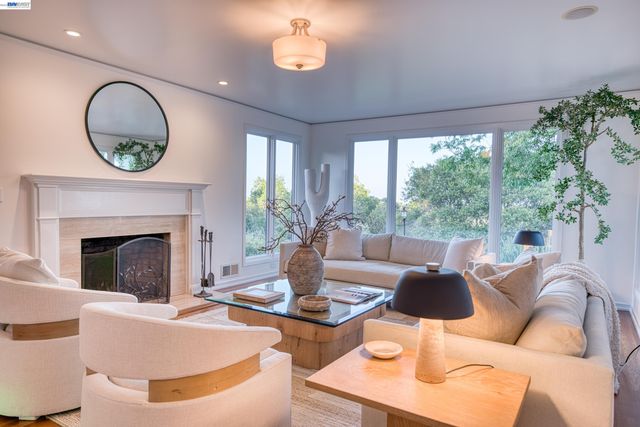 140 Sheridan Way, Woodside, CA 94062