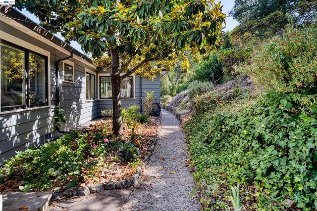 140 Sheridan Way, Woodside, CA 94062