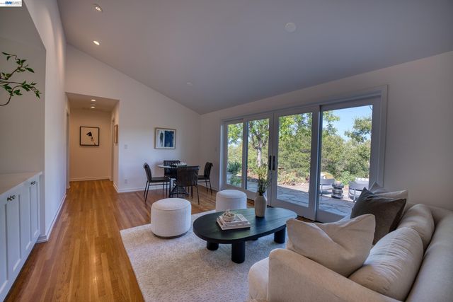 140 Sheridan Way, Woodside, CA 94062