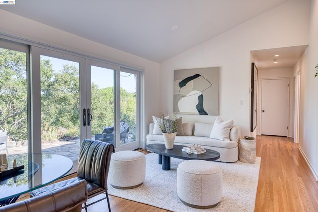 140 Sheridan Way, Woodside, CA 94062