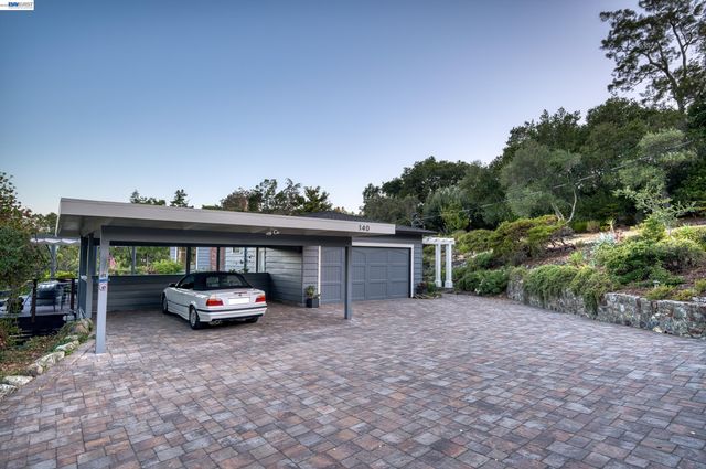 140 Sheridan Way, Woodside, CA 94062