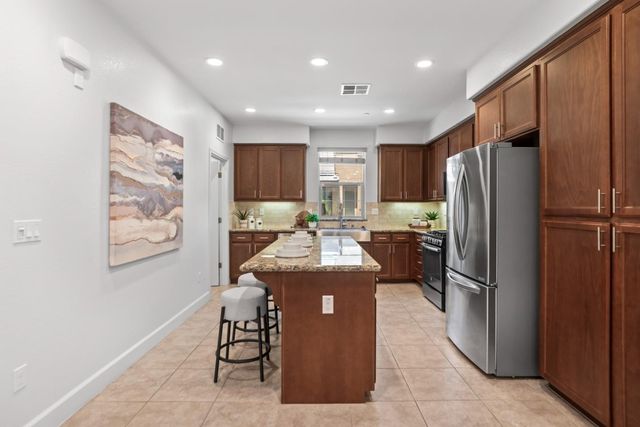 2935 Kaiser Drive, Santa Clara, CA 95051