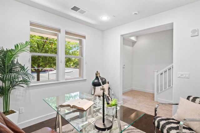 2935 Kaiser Drive, Santa Clara, CA 95051
