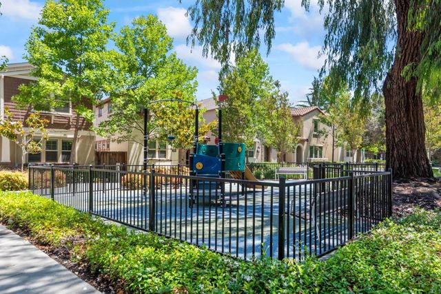 2935 Kaiser Drive, Santa Clara, CA 95051