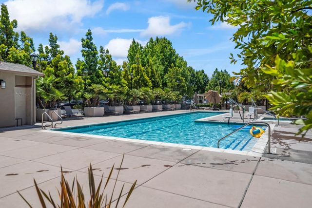 2935 Kaiser Drive, Santa Clara, CA 95051