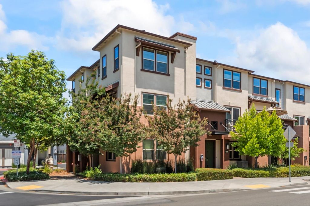 2935 Kaiser Drive, Santa Clara, CA 95051