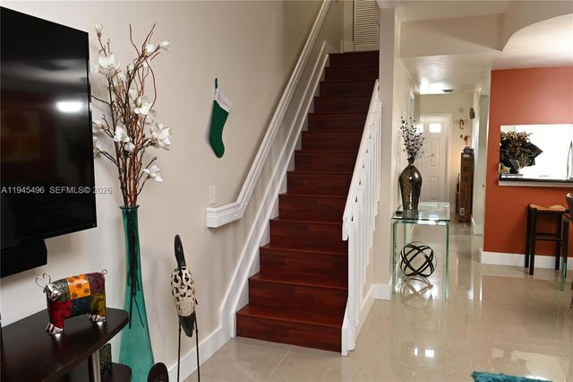 16761 Hemingway Dr, Weston, FL 33326