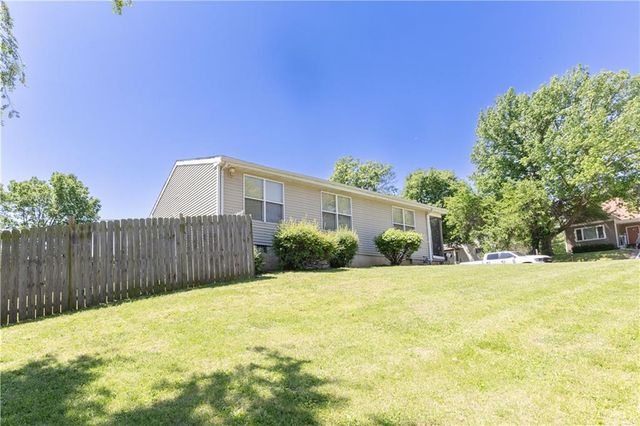 1917 N 14th Street, Kansas City, KS 66104