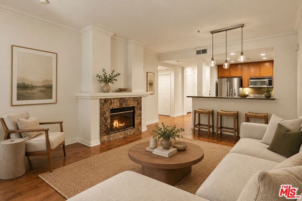12963 Runway Road 218, Playa Vista, CA 90094 — exterior