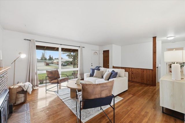 1808 W Kiernan Ave, Spokane, WA 99205