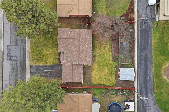 1808 W Kiernan Ave, Spokane, WA 99205