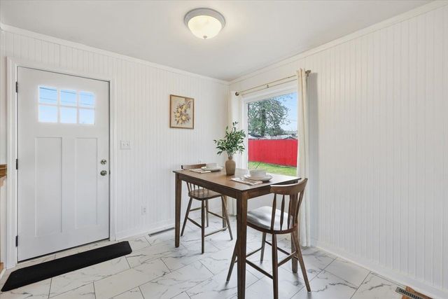 1808 W Kiernan Ave, Spokane, WA 99205