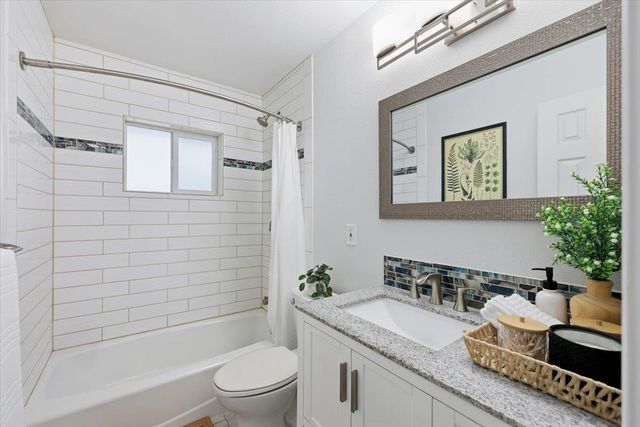 1808 W Kiernan Ave, Spokane, WA 99205