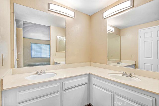 3735 N Oxford Lane, San Bernardino, CA 92404