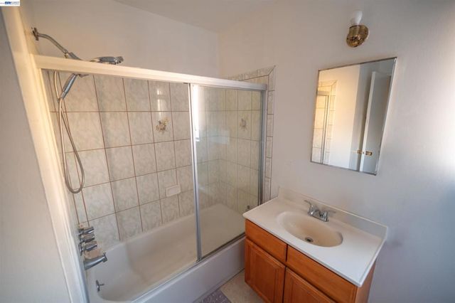 7401 7411 Hillside St, Oakland, CA 94605