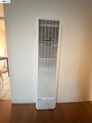 7401 7411 Hillside St, Oakland, CA 94605