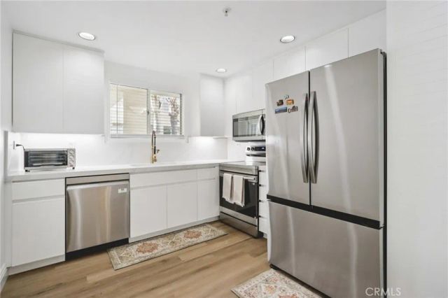 2253 Martin 321, Irvine, CA 92612