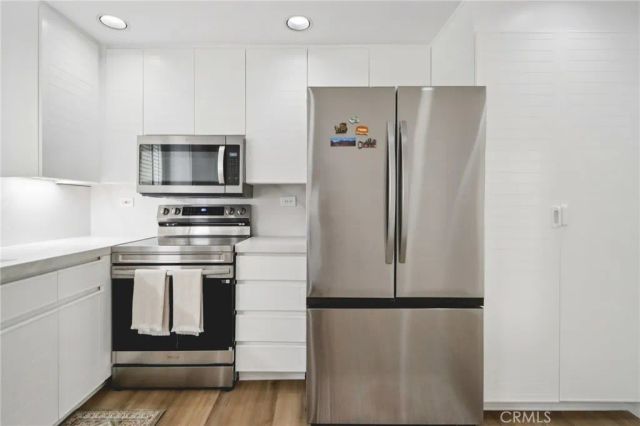 2253 Martin 321, Irvine, CA 92612