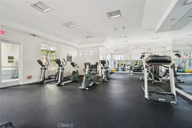 2253 Martin 321, Irvine, CA 92612