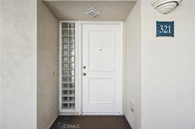 2253 Martin 321, Irvine, CA 92612