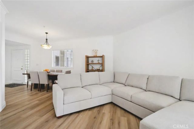 2253 Martin 321, Irvine, CA 92612