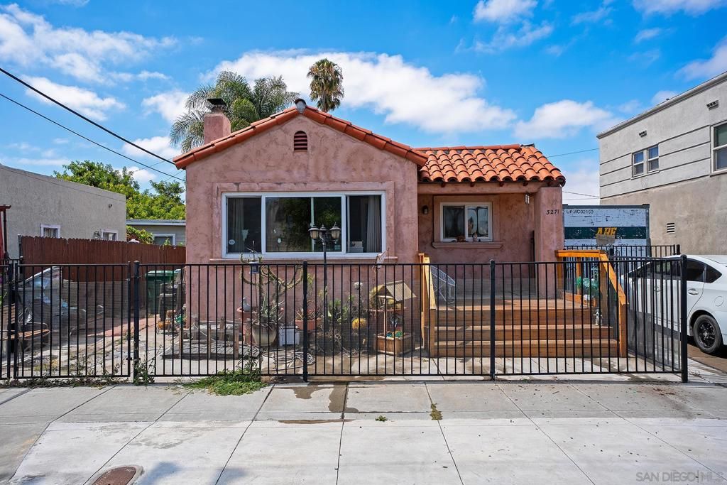 Image 1 of property listing at 3271 Monroe Ave, San Diego, CA 92116