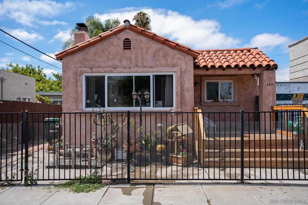 Image 19 of property listing at 3271 Monroe Ave, San Diego, CA 92116