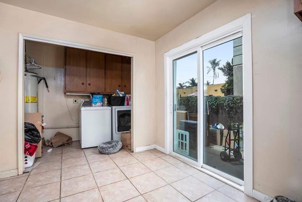 Image 9 of property listing at 3271 Monroe Ave, San Diego, CA 92116