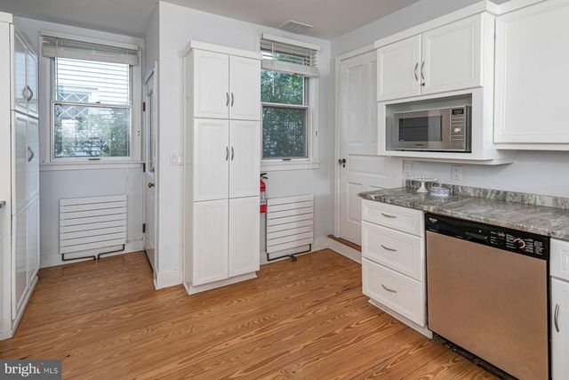 30 VANDEVENTER AVE, Princeton, NJ 08542