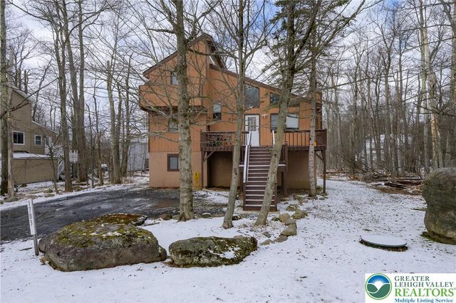 1783 Rolling Hills Drive, Coolbaugh Twp, PA 18466
