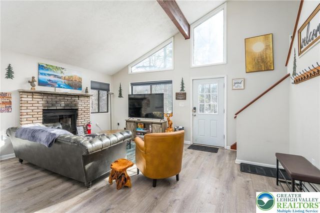 1783 Rolling Hills Drive, Coolbaugh Twp, PA 18466