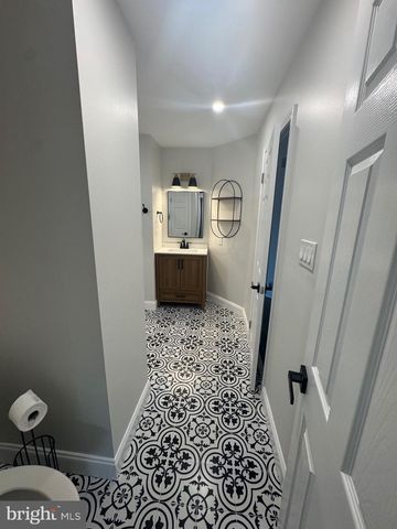 422 PARK PL, Cherry Hill, NJ 08002