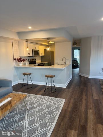 422 PARK PL, Cherry Hill, NJ 08002