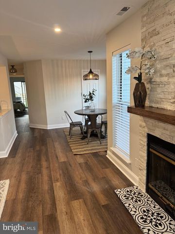 422 PARK PL, Cherry Hill, NJ 08002