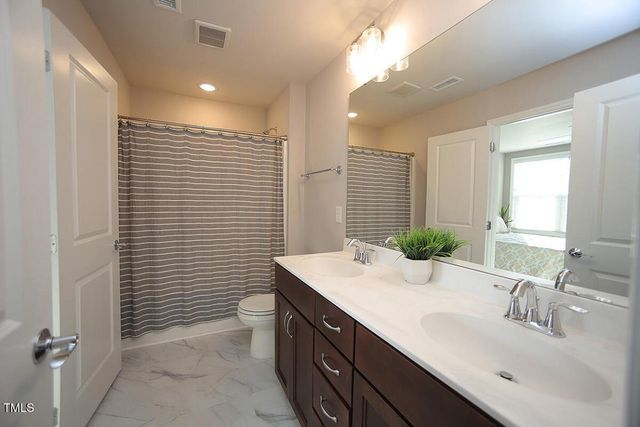 1709 Glazebrook Drive, Wake Forest, NC 27587