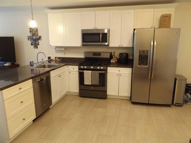 2410 Route 82 6, Lagrangeville, NY 12540