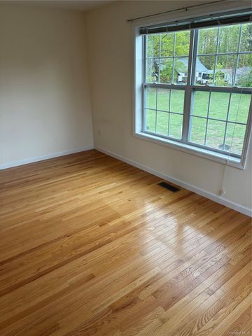 2410 Route 82 6, Lagrangeville, NY 12540