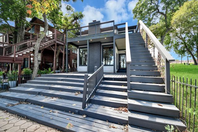854 Lake View Drive, Montgomery, TX 77356