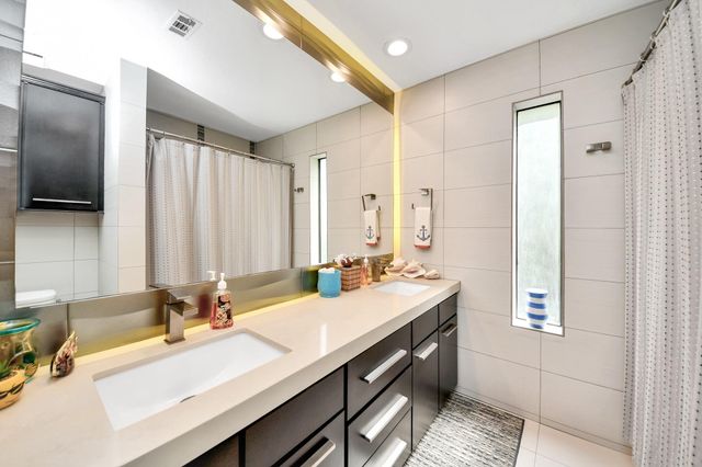854 Lake View Drive, Montgomery, TX 77356