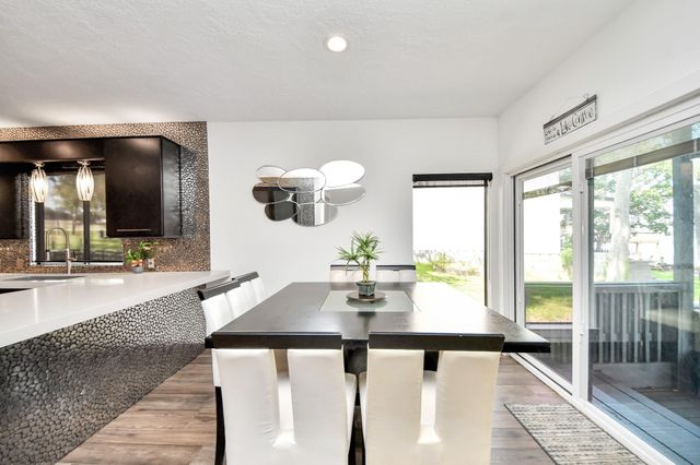 854 Lake View Drive, Montgomery, TX 77356