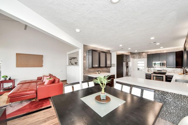 854 Lake View Drive, Montgomery, TX 77356