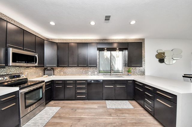 854 Lake View Drive, Montgomery, TX 77356