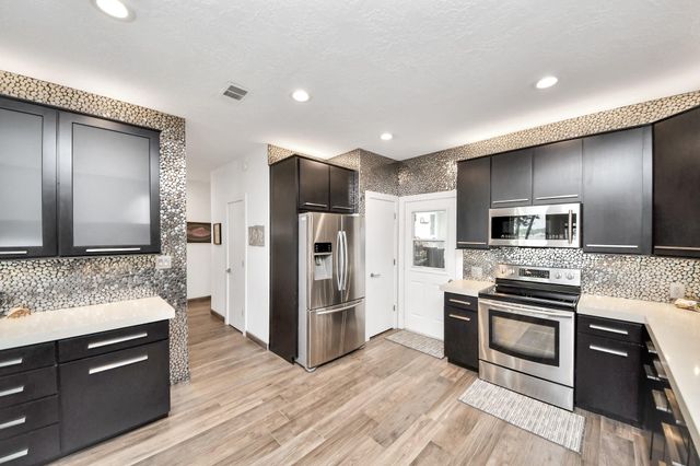 854 Lake View Drive, Montgomery, TX 77356
