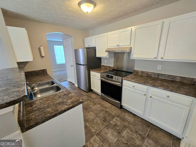 1147 Dunivin Drive, Jonesboro, GA 30238